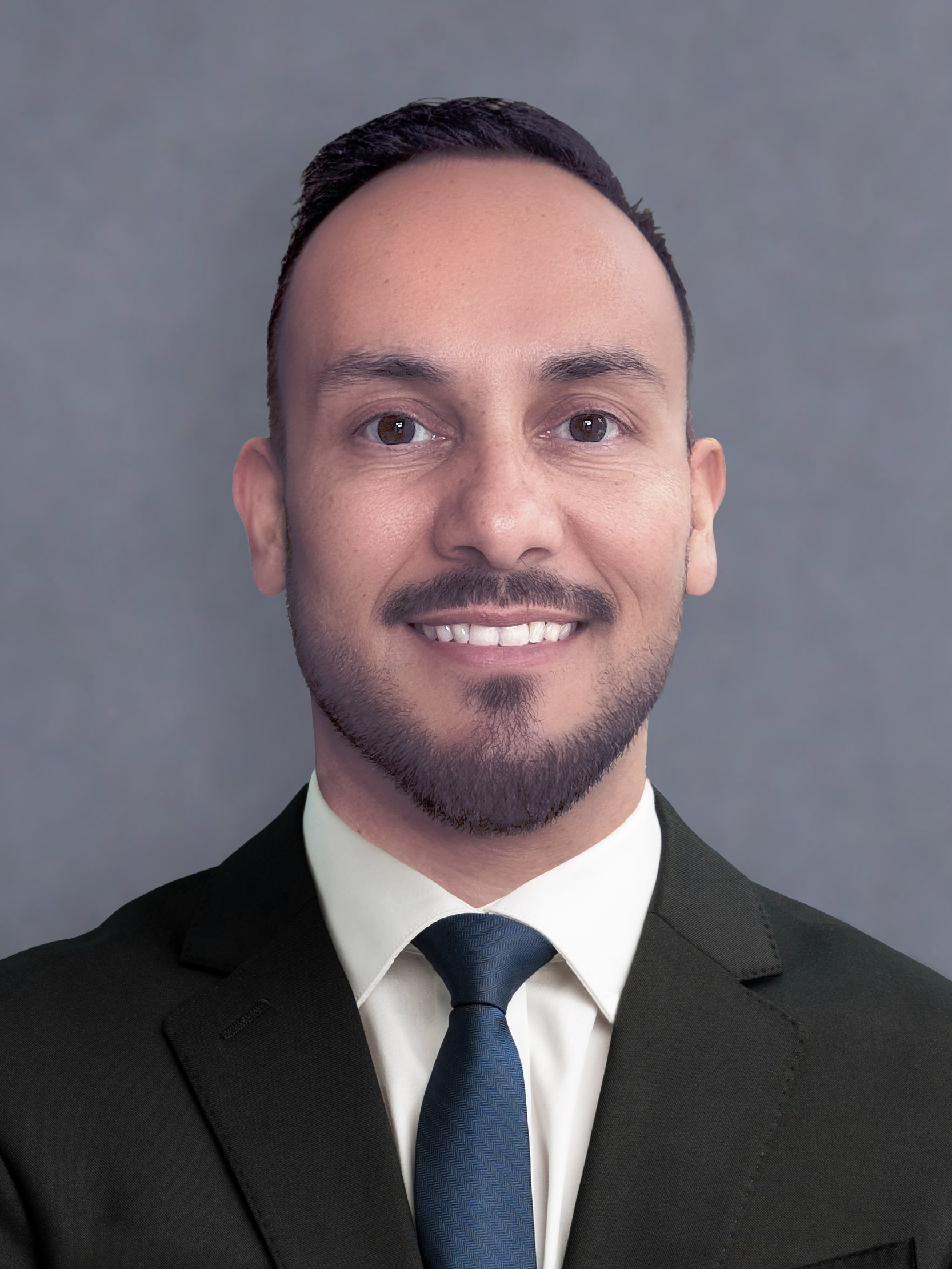 Fernando Robles Headshot